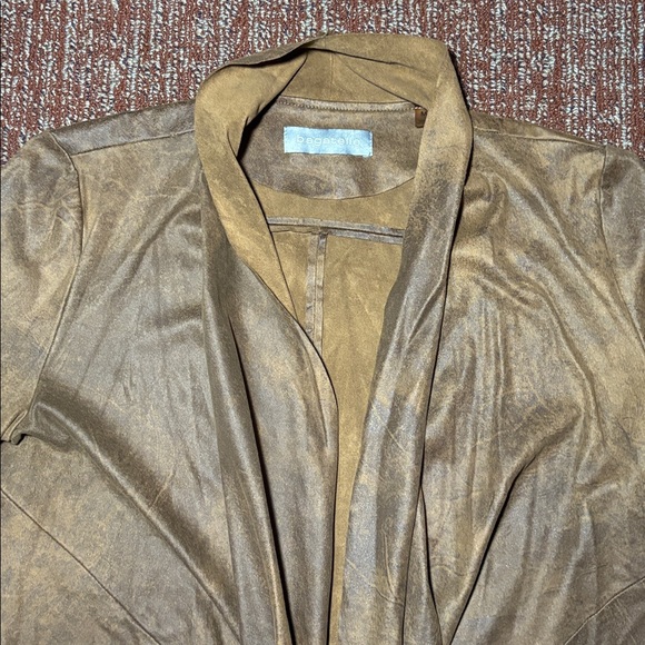 Bagatelle  brown faux leather handkerchief hem long  sleeve open front medium - Picture 5 of 11